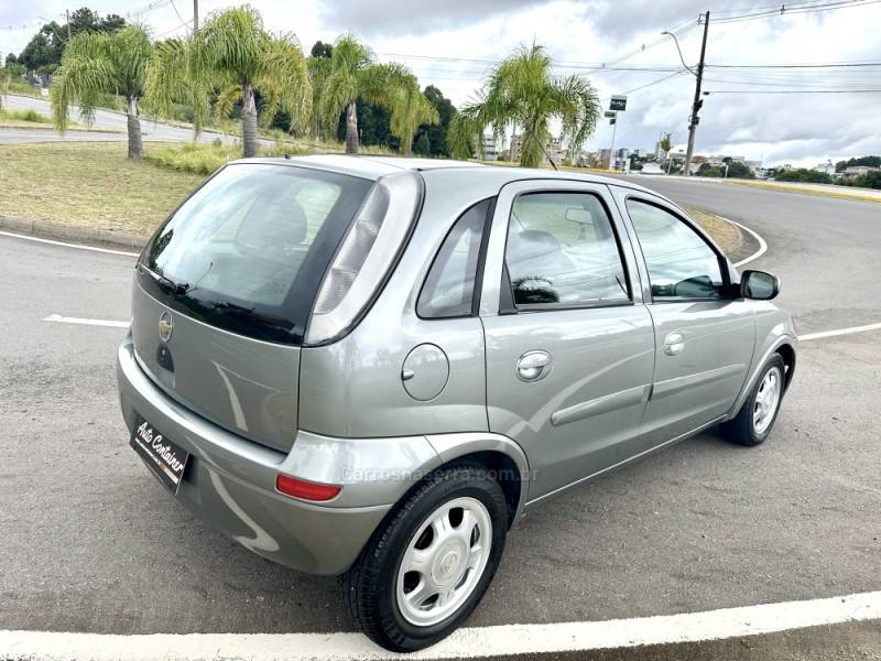 CHEVROLET - CORSA - 2008/2009 - Cinza - R$ 27.900,00