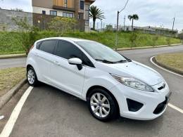 FORD - FIESTA - 2012/2013 - Branca - R$ 39.000,00