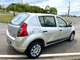 RENAULT - SANDERO - 2009/2010 - Prata - R$ 27.900,00