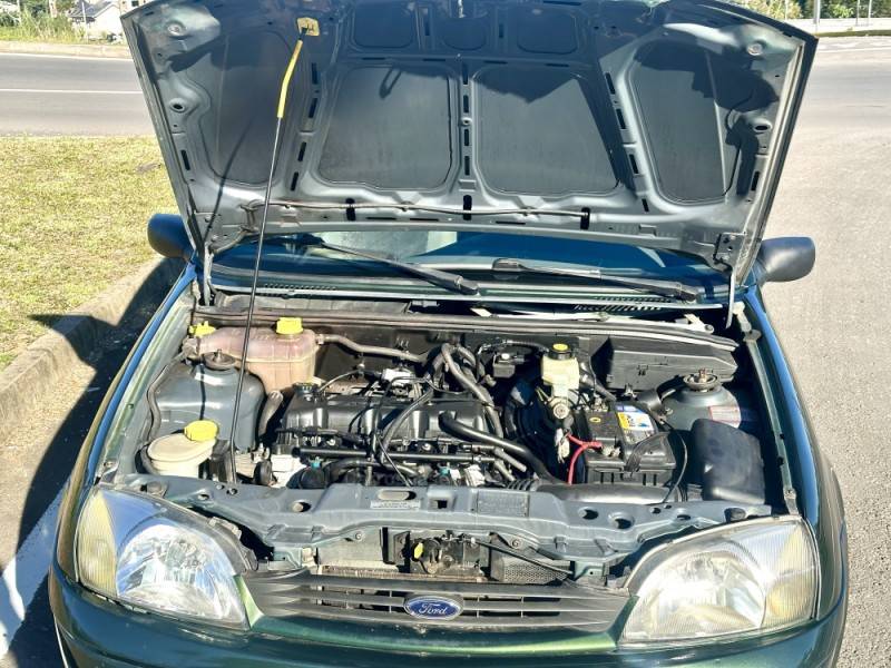 FORD - FIESTA - 2001/2001 - Verde - R$ 16.500,00