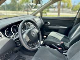 NISSAN - TIIDA - 2012/2013 - Preta - R$ 37.900,00