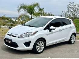 FORD - FIESTA - 2012/2013 - Branca - R$ 39.000,00
