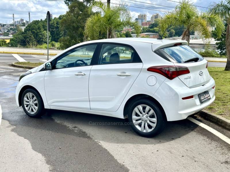 HYUNDAI - HB20 - 2019/2019 - Branca - R$ 55.900,00