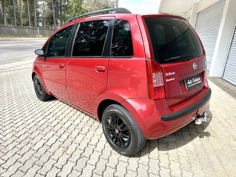 FIAT - IDEA - 2006/2007 - Vermelha - R$ 25.900,00