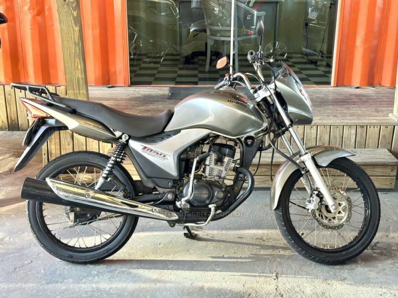 HONDA - CG 150 - 2009/2009 - Cinza - R$ 9.500,00