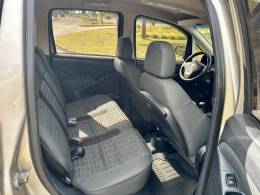 FIAT - IDEA - 2012/2013 - Bege - R$ 36.900,00