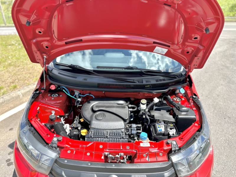 FIAT - MOBI - 2017/2017 - Vermelha - R$ 35.900,00