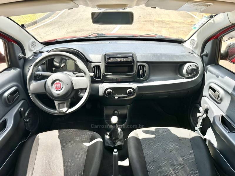 FIAT - MOBI - 2017/2017 - Vermelha - R$ 35.900,00